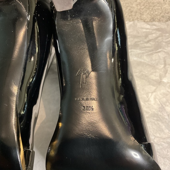 Giuseppe Zanotti Raquel Black Patent Leather Boots, Gold Trim Size 38.5 (US 8.5) - Picture 12 of 16